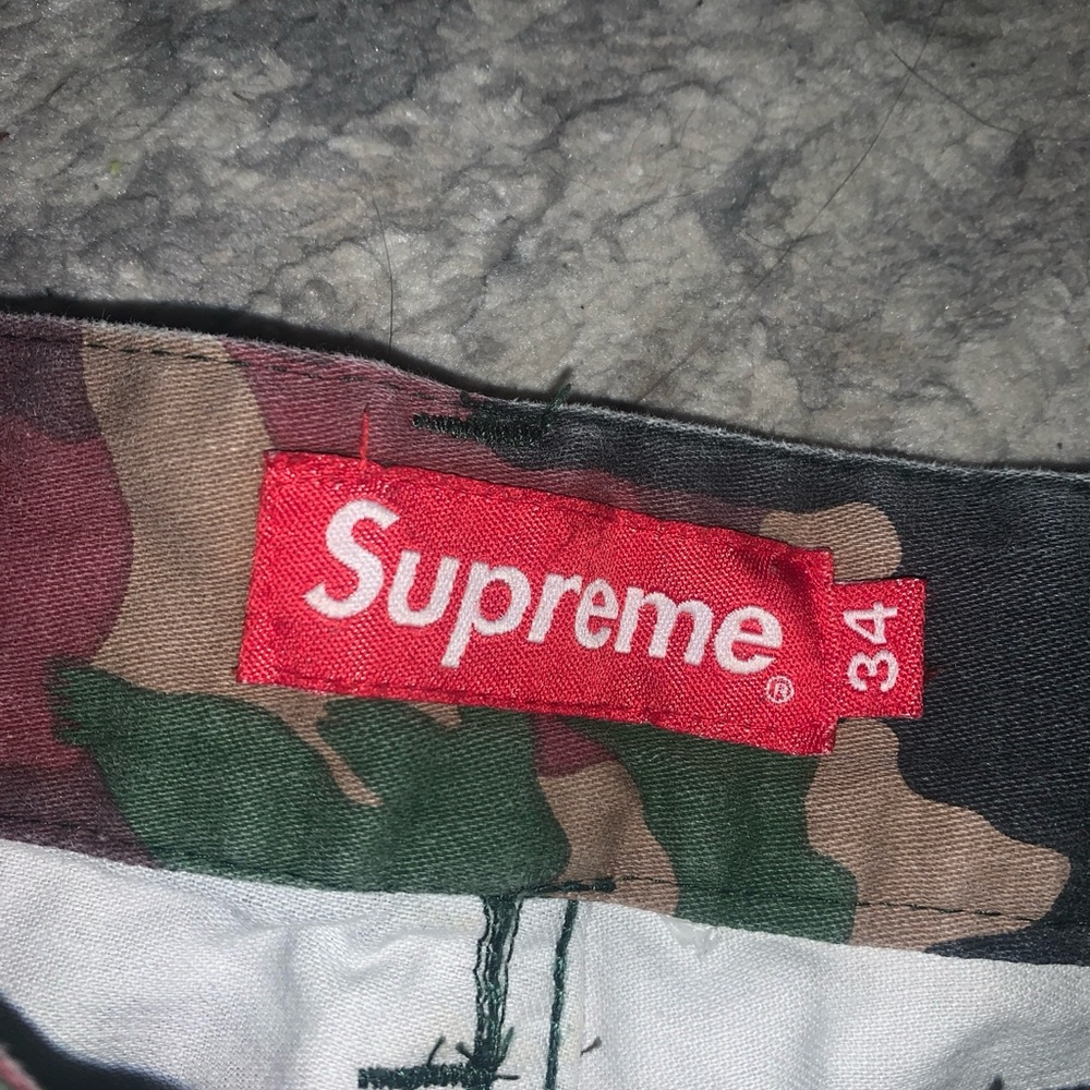 Supreme Pants - Picture 2 of 3